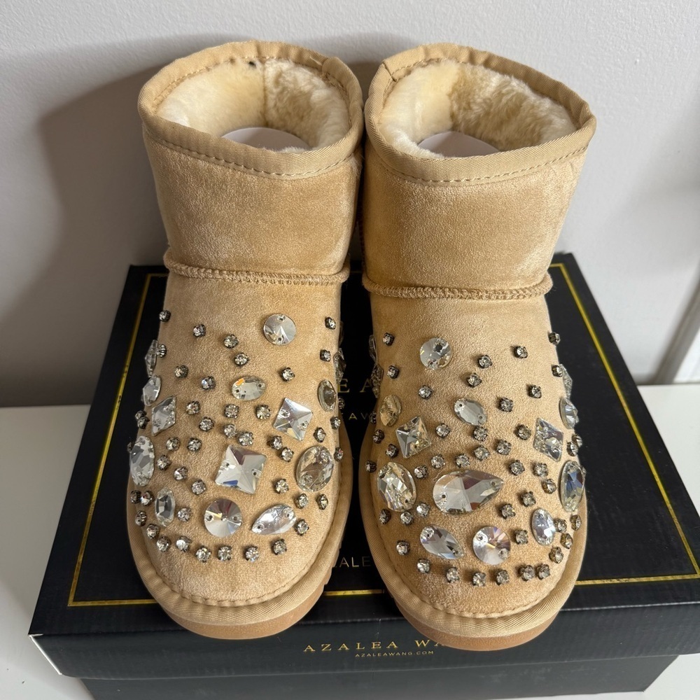 Azalea Wang - Tan Women's Winter Boots with Crystal Embellishments NWB US 7 - Picture 4 of 10